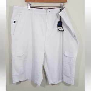 NWT Monument Stretch Cargo Shorts White Size 52
